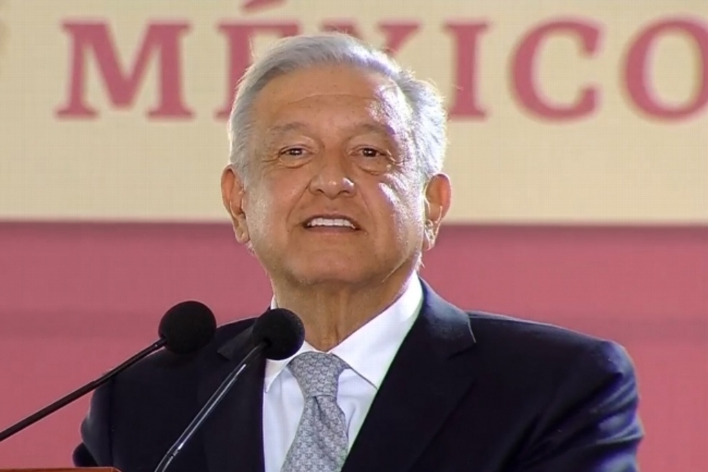 Imagen Participación del Ejército, decisiva para la paz del país: López Obrador