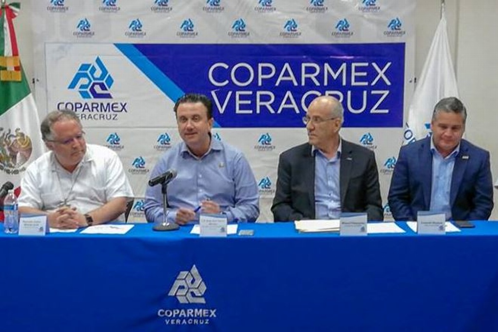 Imagen Buscan Coparmex y USEM impartir en Veracruz el Diplomado en Formación Social