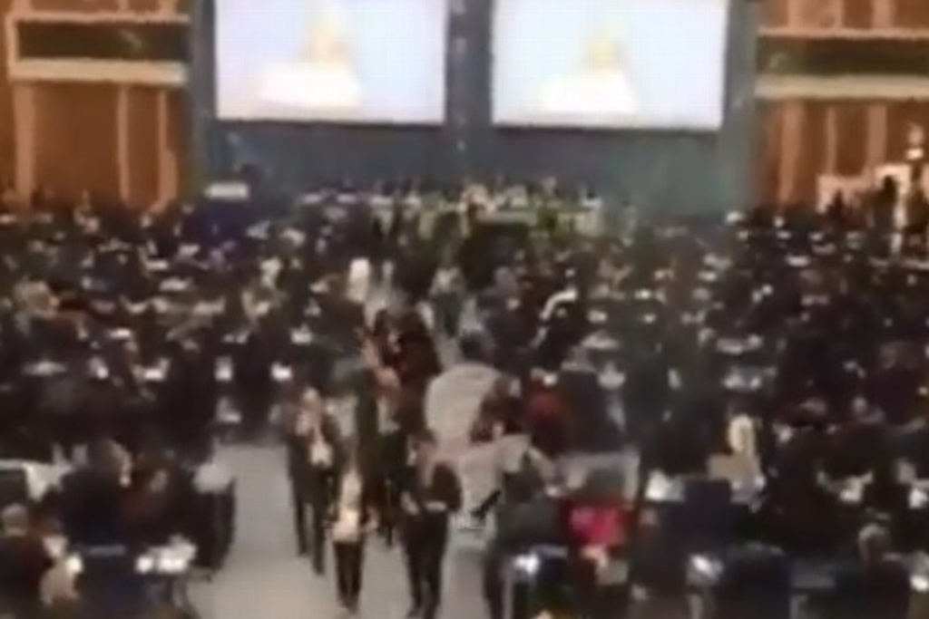 Imagen  Abandonan representantes de países, otra vez, sala de la ONU durante participación de Canciller de Maduro 