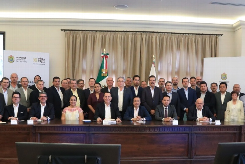 Imagen Anuncia gobernador de Veracruz primera etapa de pago a proveedores