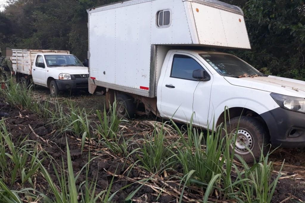 Imagen Recupera SSP tres vehículos y detienen a cinco, en Veracruz