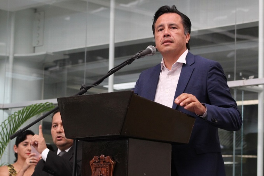 Imagen Ratifica gobernador de Veracruz compromiso con la búsqueda de personas desaparecidas