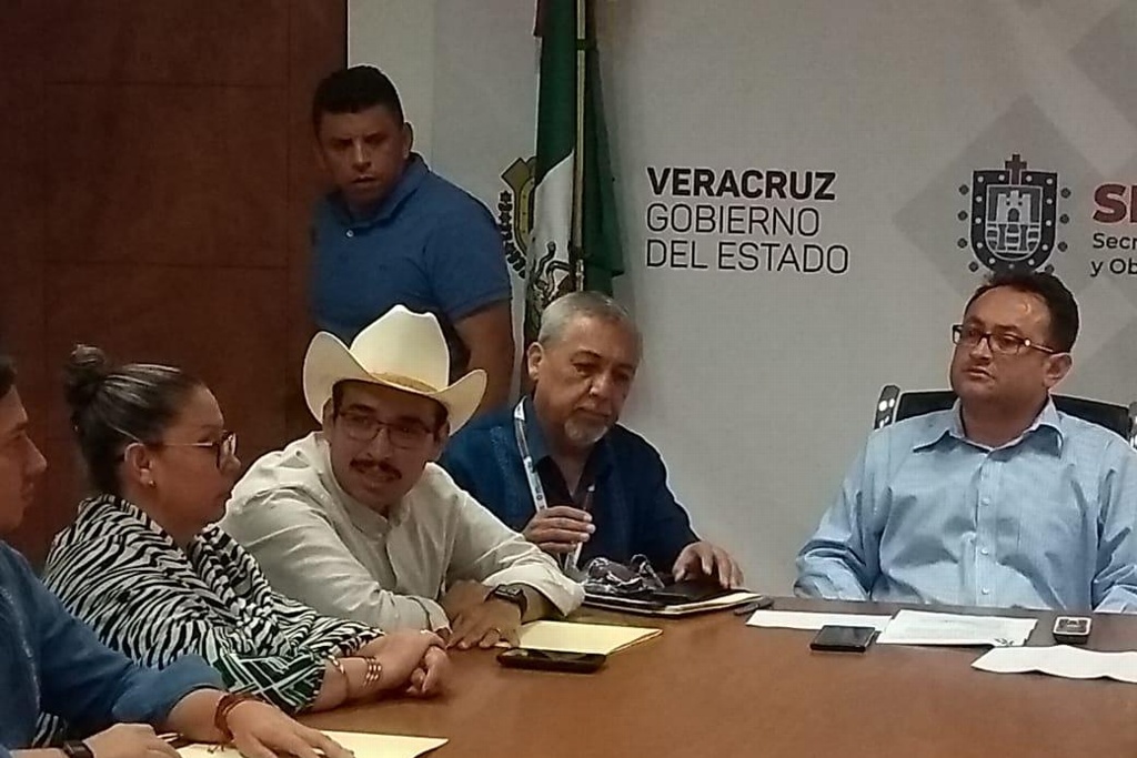 Imagen Acusa líder de UGOCP que titular de la SIOP Veracruz los atendió con aliento alcohólico