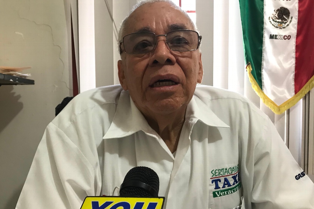 Imagen Servicio de taxis en central de autobuses de Veracruz buscan subir tarifas un 15%