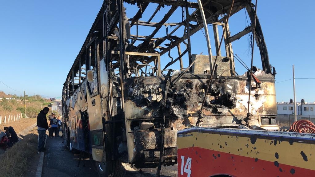 Imagen Se incendia autobús turístico en el Puerto de Veracruz (+video)