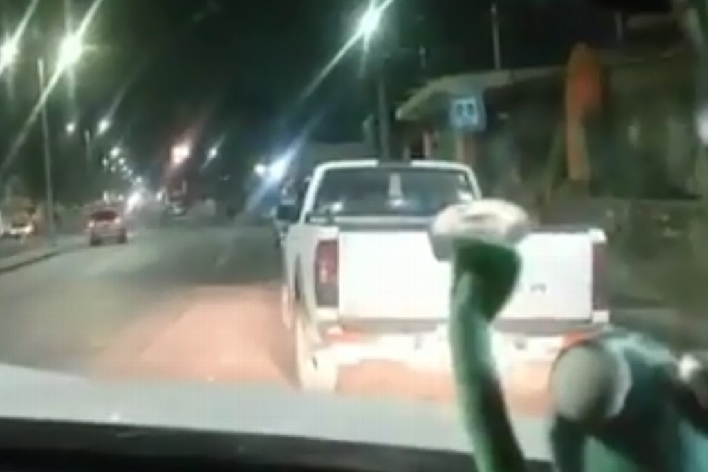 Imagen Transmite comerciante intento de asalto y balacera en carretera a Puebla (+video)