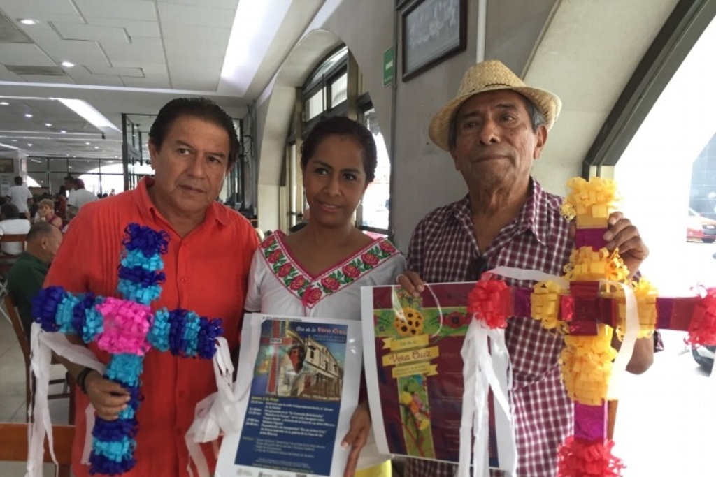 Imagen Habrá desfile y exposición de más de 100 cruces en Veracruz 
