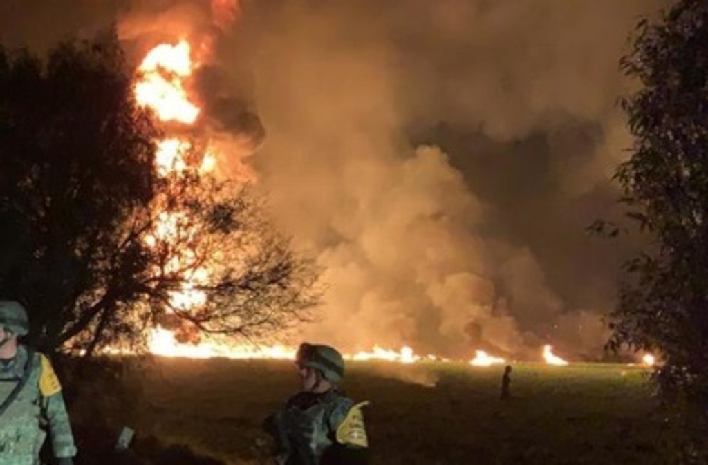 Imagen Entregan restos de víctimas de explosión de ducto en Tlahuelilpan, Hidalgo