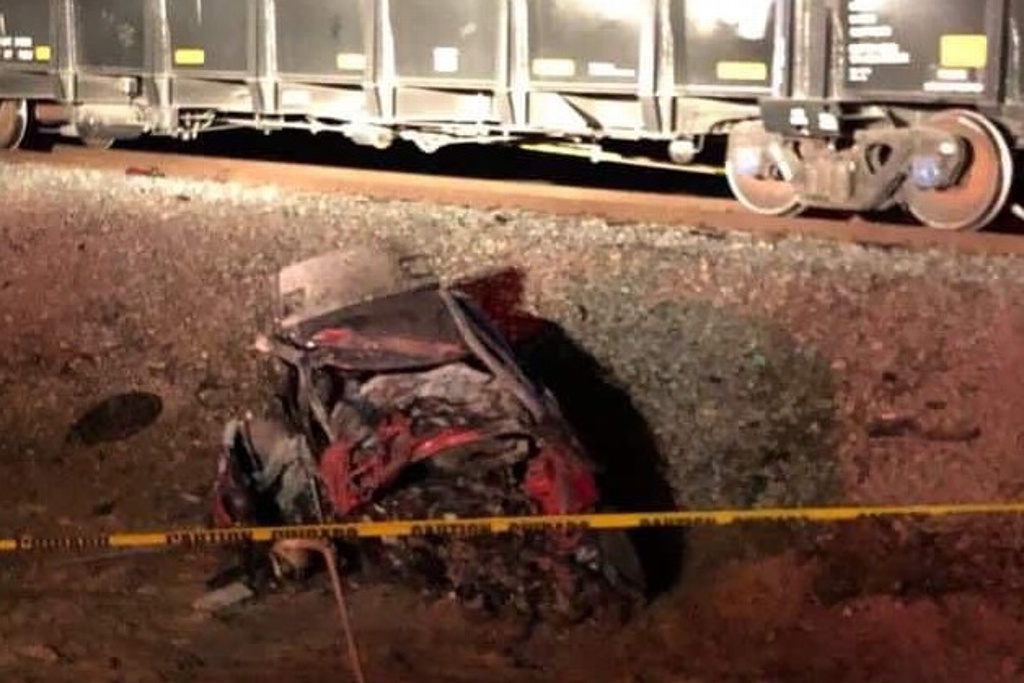 Imagen Auto se incendia tras ser golpeado por tren en Mexicali; muere un niño y tres mujeres 