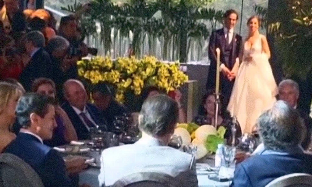 Imagen Peña Nieto y su novia, Del Mazo y Deschamps acuden a boda en Edomex (+video)