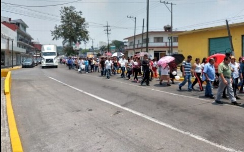 Imagen Familiares, amigos y maestros despiden a menor que falleció de infarto en Orizaba, Veracruz