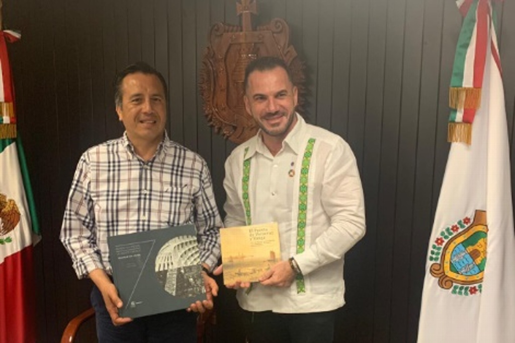 Imagen Cuitláhuac García firma acuerdo con Unesco para trabajar por la cultura y paz de Veracruz 