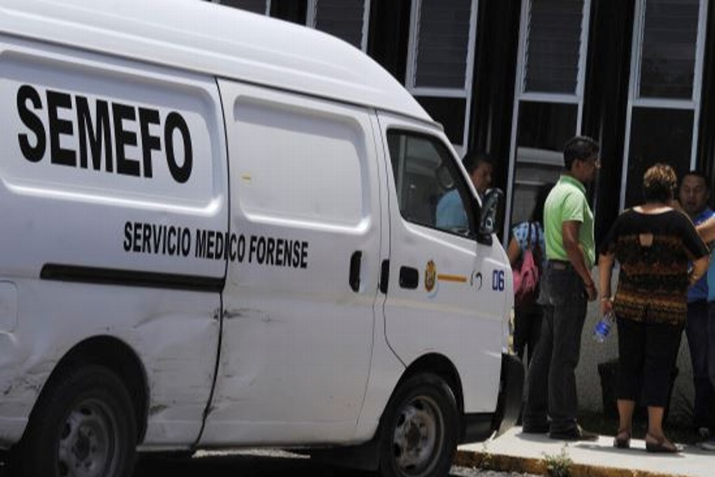 Imagen Muere estudiante al estrellar su auto en la base del Puente Jamapa, Veracruz