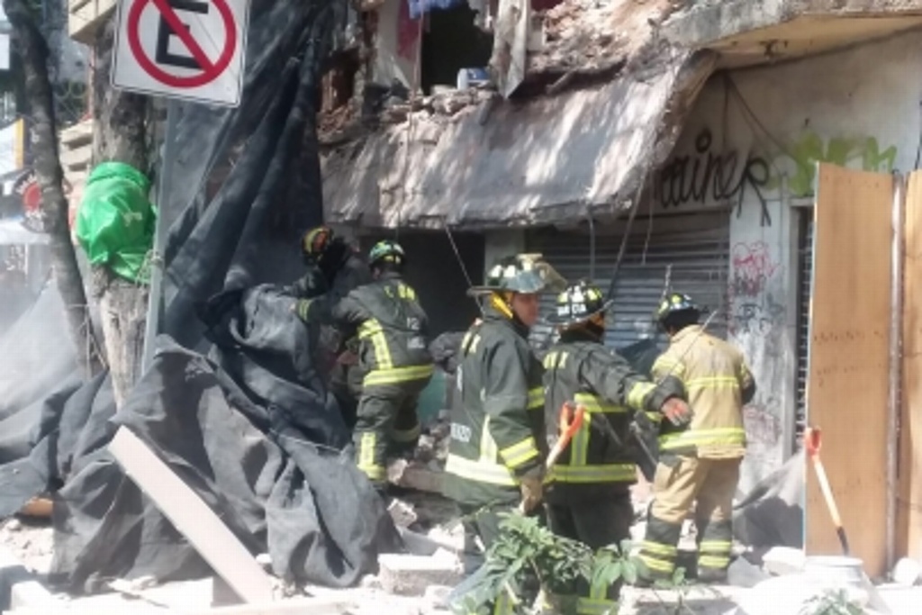 Imagen Se derrumba fachada de edificio dañado por sismo de 2017