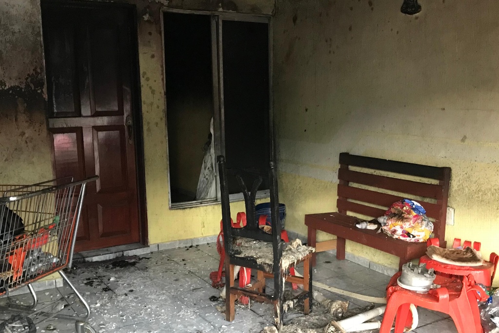 Imagen Padre e hija se encuentran delicados tras incendio de casa en Chivería de Veracruz
