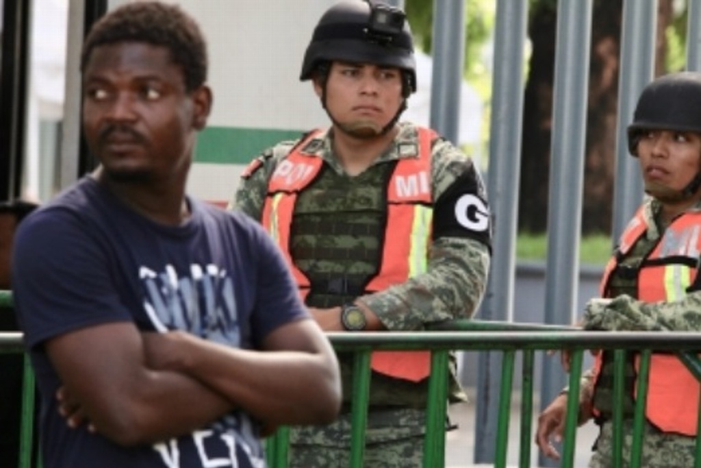 Imagen Intentan fugarse 50 migrantes en Tapachula, Chiapas