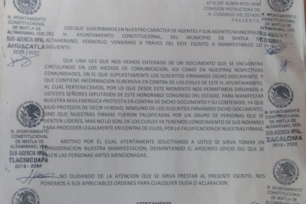 Imagen Agentes municipales denuncian engaño para respaldar desaparición de poderes en Mixtla de Altamirano