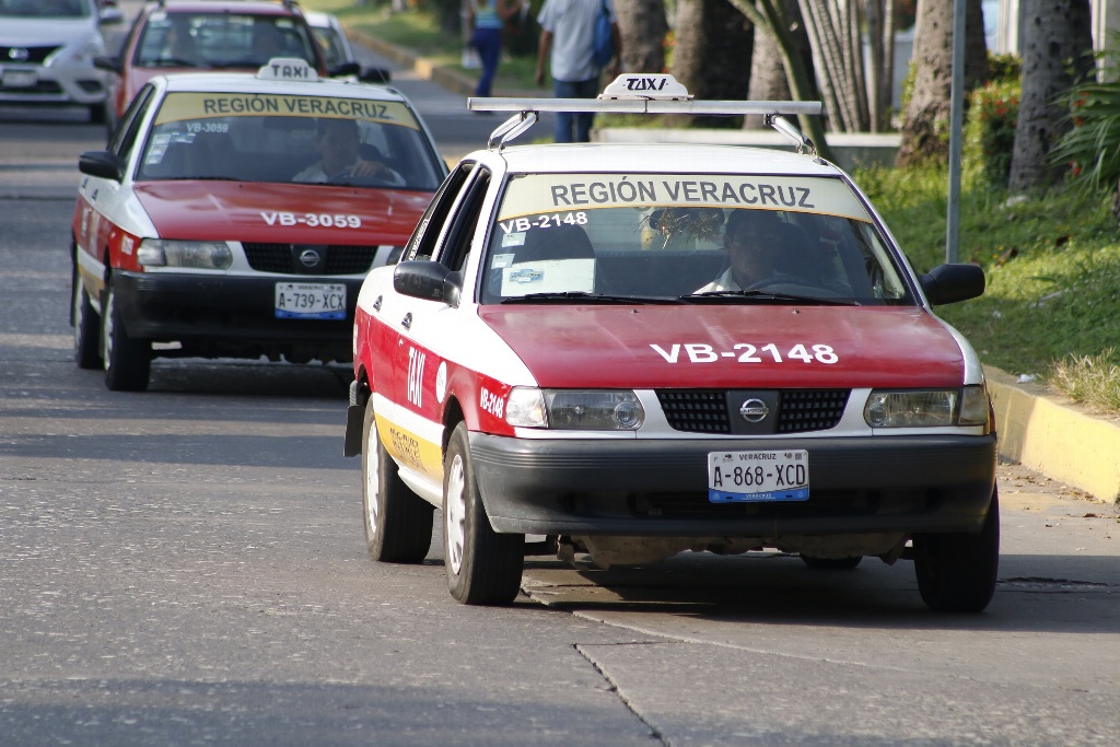 Imagen Taxistas exigen cancelar el programa de reordenamiento del transporte