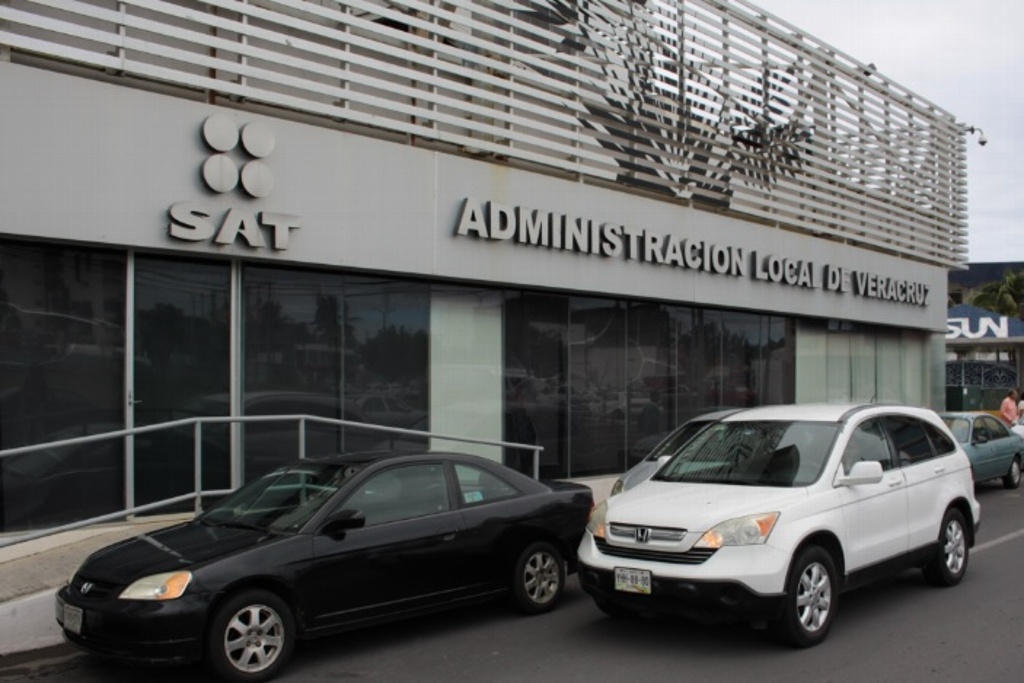 Imagen Hacen simulacro en instalaciones del SAT de Veracruz