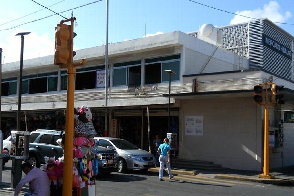 Imagen A partir del miércoles, locatarios del Mercado Hidalgo en Veracruz pagarán por la recolección de basura 