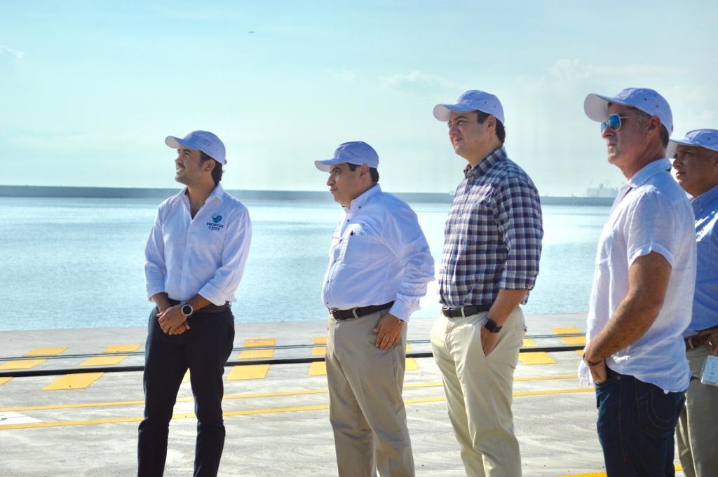 Imagen Alcalde recorre instalaciones del Nuevo Puerto de Veracruz