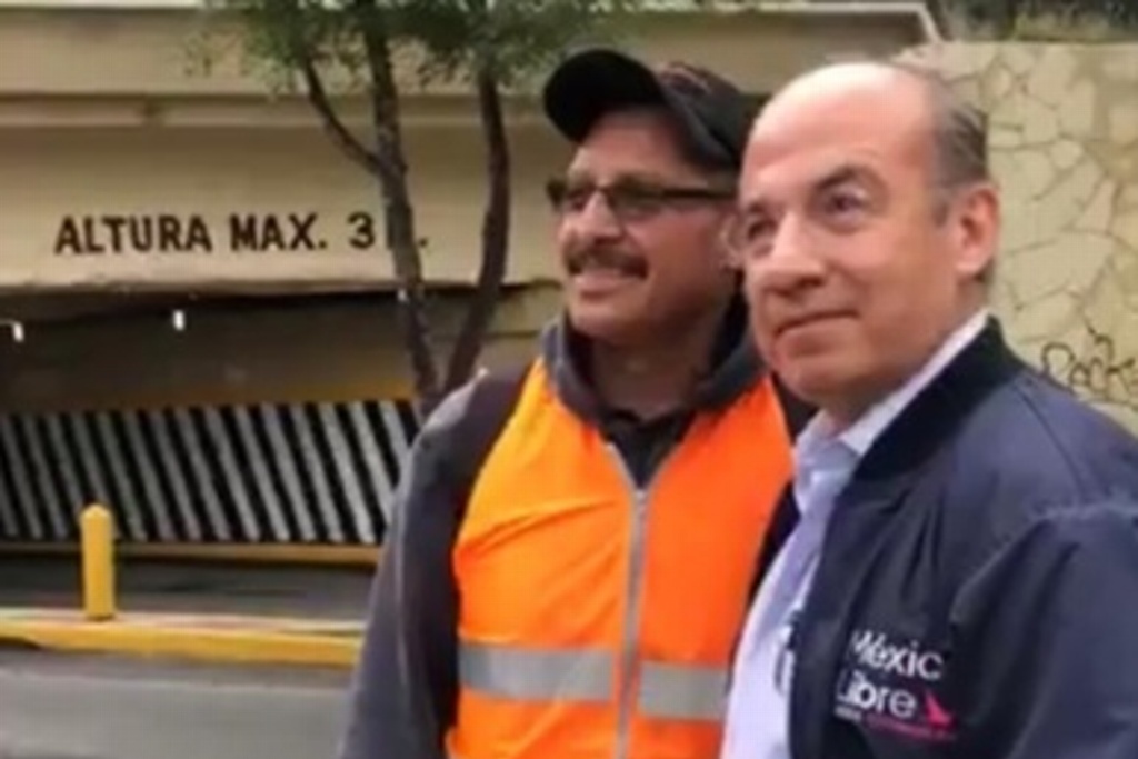 Imagen Denuncia Felipe Calderón bloqueos para impedir que lleguen a la asamblea d e México Libre (+Video)