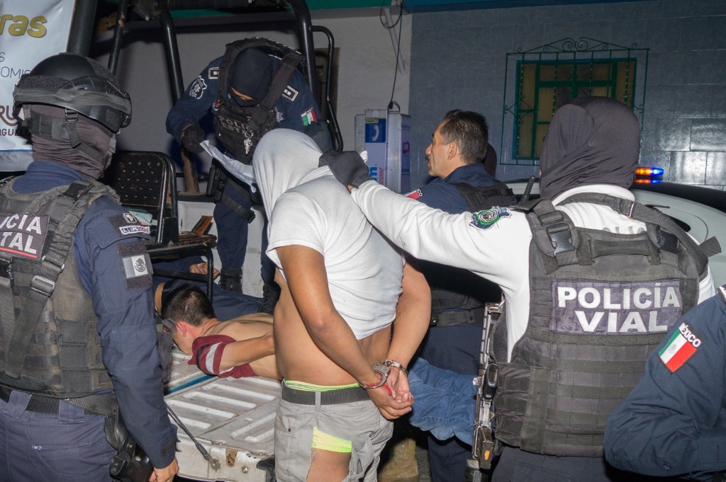 Imagen Detienen a 3 presuntos vinculados con asesinato en oficinas de Tránsito, en Xalapa, Veracruz