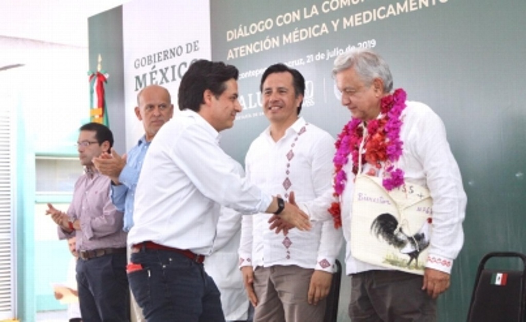 Imagen Anuncia gobernador de Veracruz 156 obras en Centros de Salud