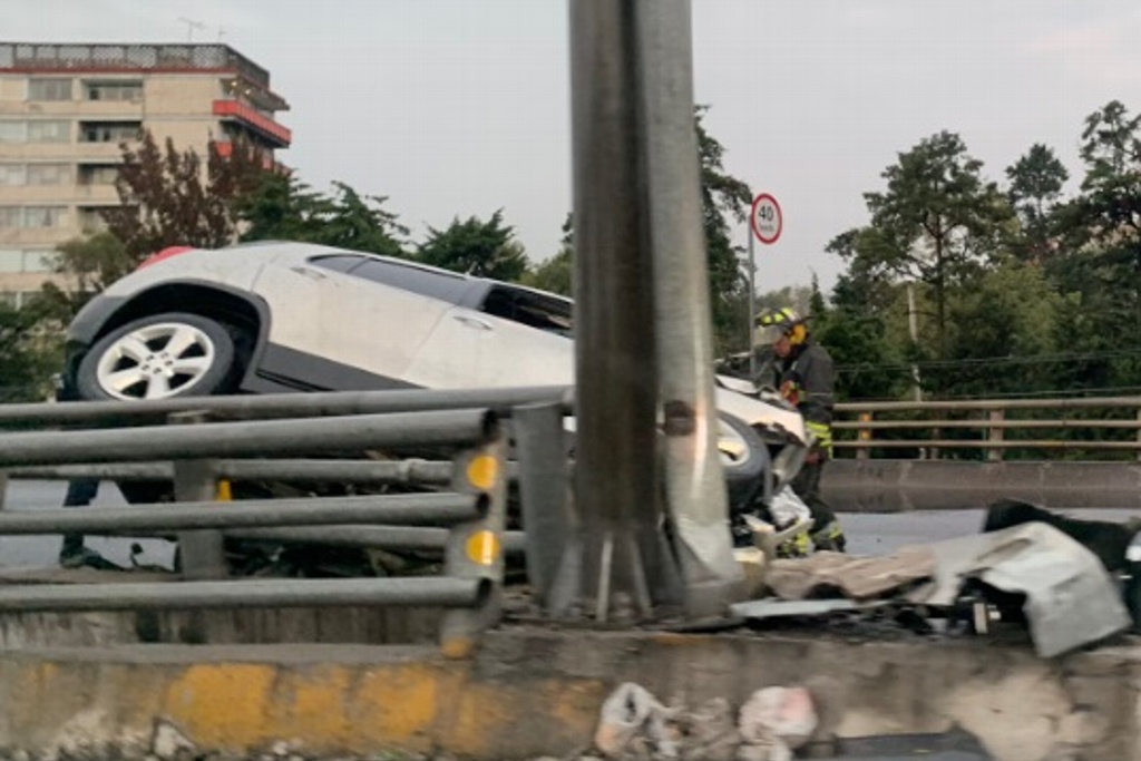Imagen Deja un muerto choque en segundo piso del Periférico