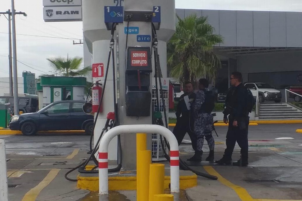 Imagen Roban taxi en Veracruz y lo ocupan para asaltar en gasolinera de Boca del Río