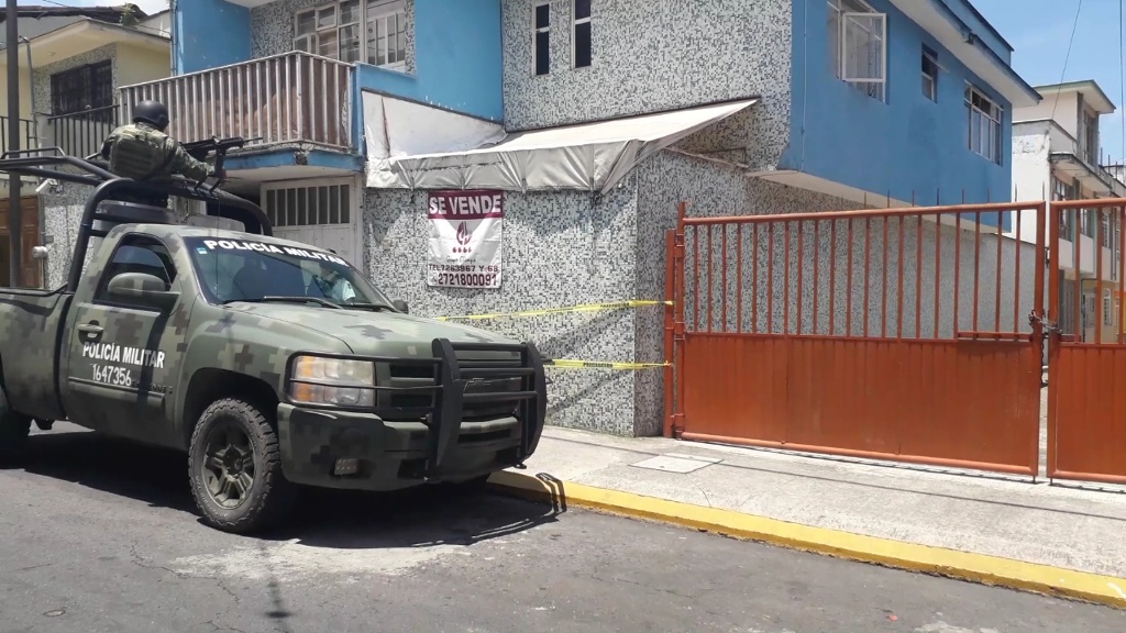 Imagen Bajo resguardo de policía federal casa en espera de ser cateada en Orizaba, Veracruz