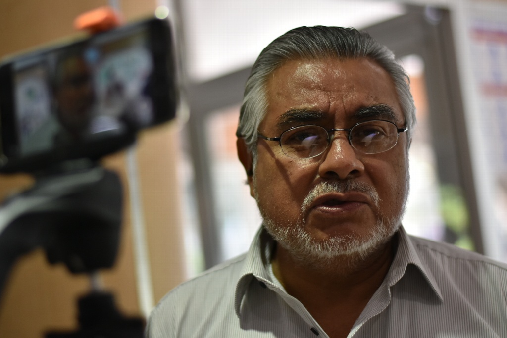 Imagen Familia de Pepe Mancha usa el Ayuntamiento de Tuxpan como negocio familiar: Diputado