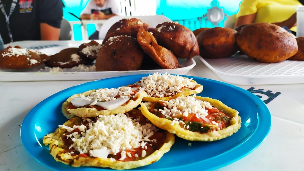 Imagen Hay empanadas de mariscos en el 4to Festival de la Gorda y la Picada en Veracruz (+fotos)