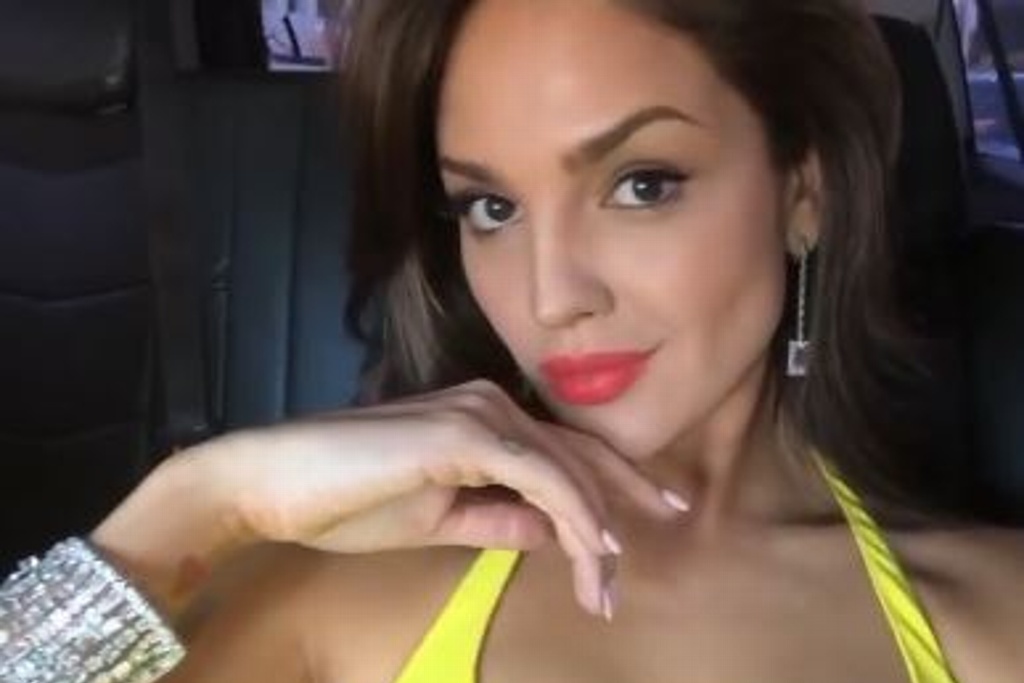 Imagen Eiza González sorprende al aparecer con el cabello rubio y más corto (+foto)