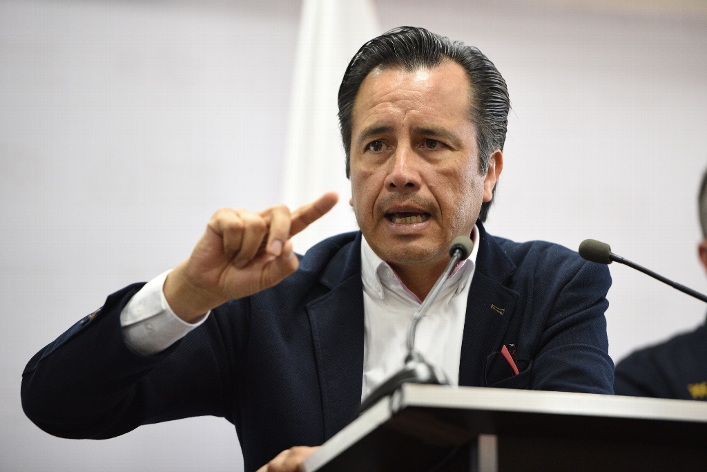 Imagen Gobernador pide investigar a funcionarios de Veracruz vinculados a 