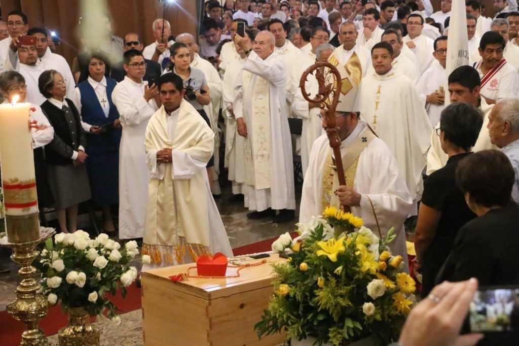 Imagen Realizan misa exequial de cardenal Sergio Obeso en Xalapa, Veracruz (+fotos)