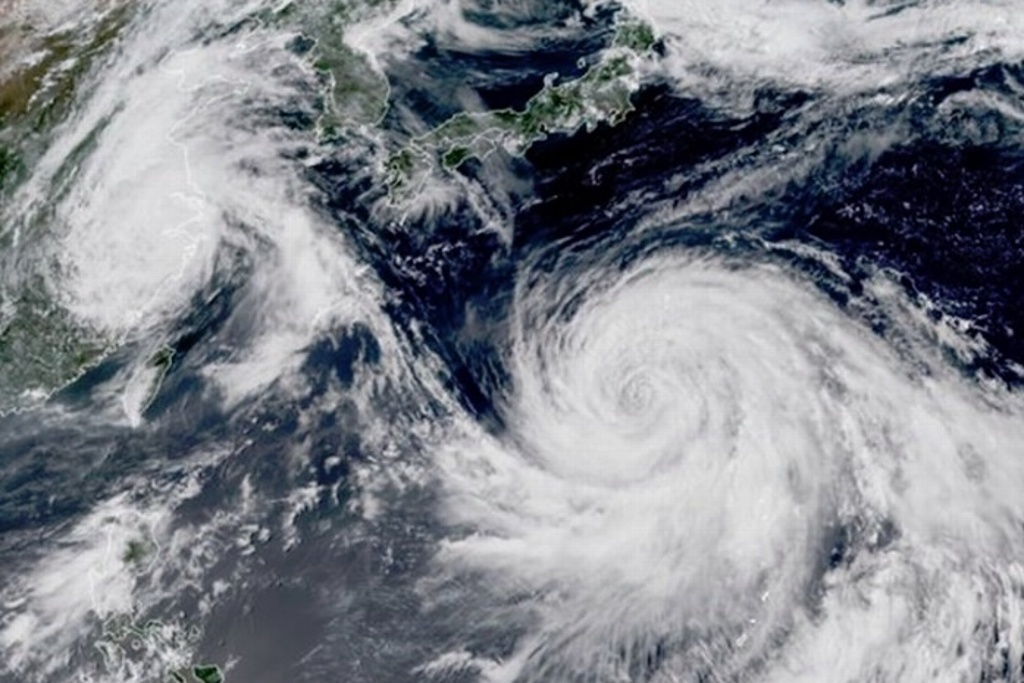 Imagen Lineas aéreas y de trenes cancelan servicios por paso de tifón Krosa 