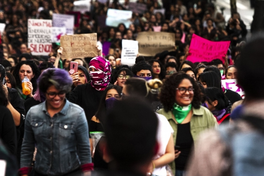 Imagen Reportan 34 heridos tras marcha feminista en la CDMX