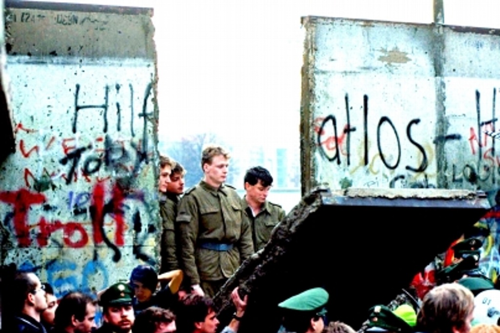 Imagen Berlín se prepara para recordar tres décadas de la caída del Muro