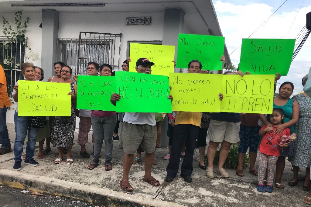 Imagen Habitantes de colonia en Boca del Río piden no cierren centro de salud