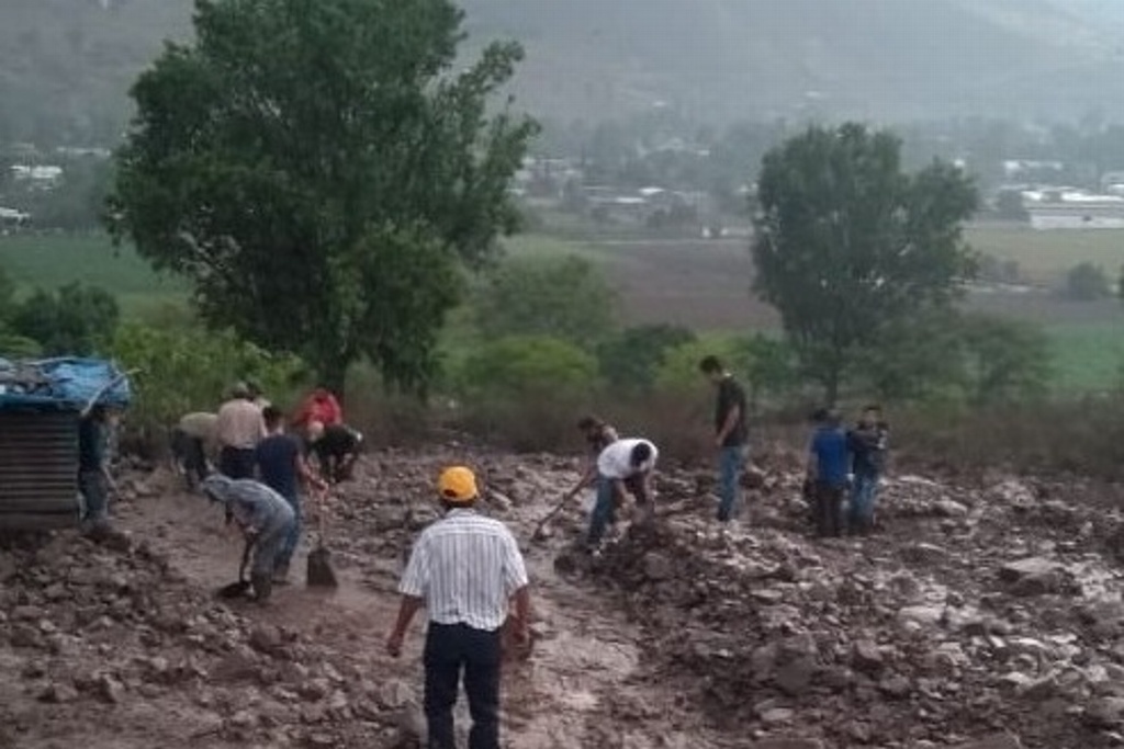 Imagen Reportan tres viviendas afectadas por barrancada en Acultzingo, Veracruz