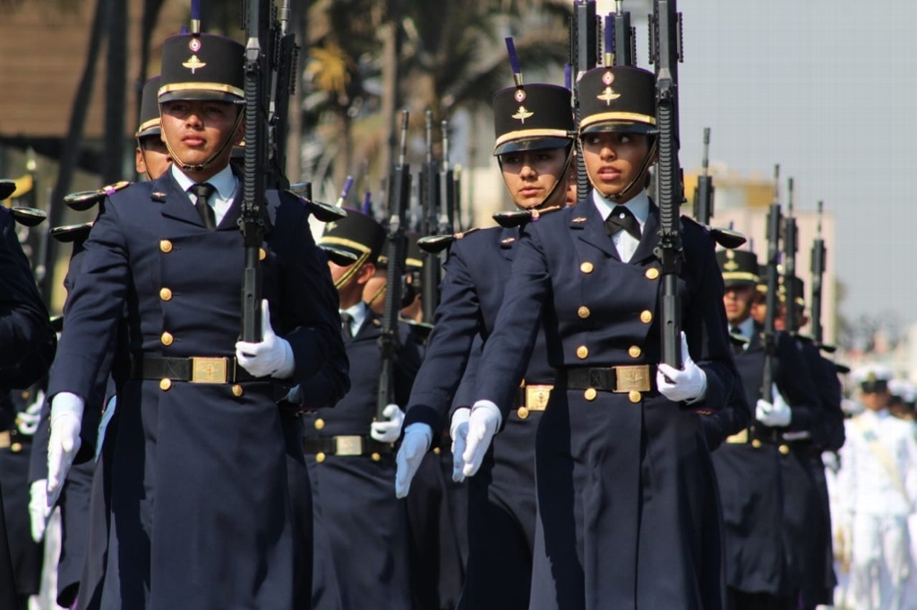 Imagen Anuncian desfile militar en la ciudad de Veracruz