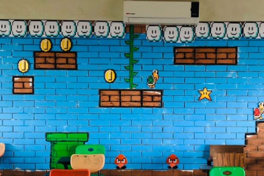 Imagen Profesor decora salón como nivel de Super Mario Bros; se vuelve viral