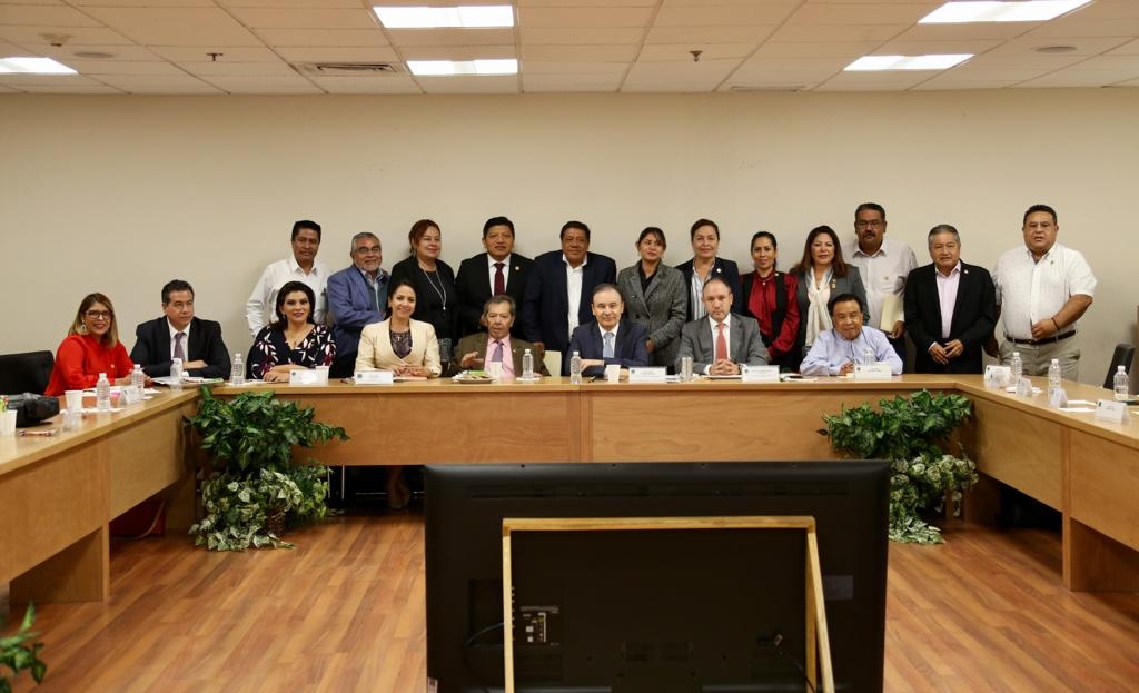 Imagen Alfonso Durazo se reúne con diputados federales morenistas de Veracruz y Chiapas