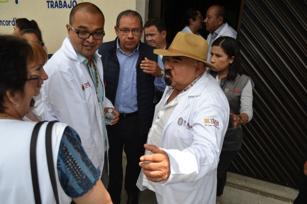Imagen Secretario de Salud de Veracruz niega desabasto de medicamento oncológico