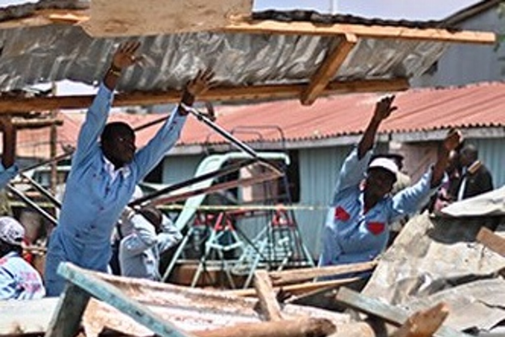 Imagen Mueren 7 niños tras colapsar escuela en Kenia