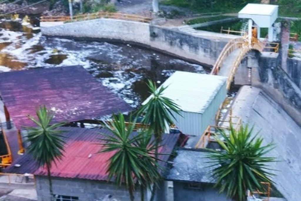 Imagen Realizan mantenimiento en presa de Ixtaczoquitlán, Veracruz: Protección Civil