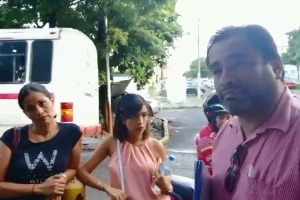 Imagen Se confrontan maestros por plaza magisterial en Veracruz (+Video)