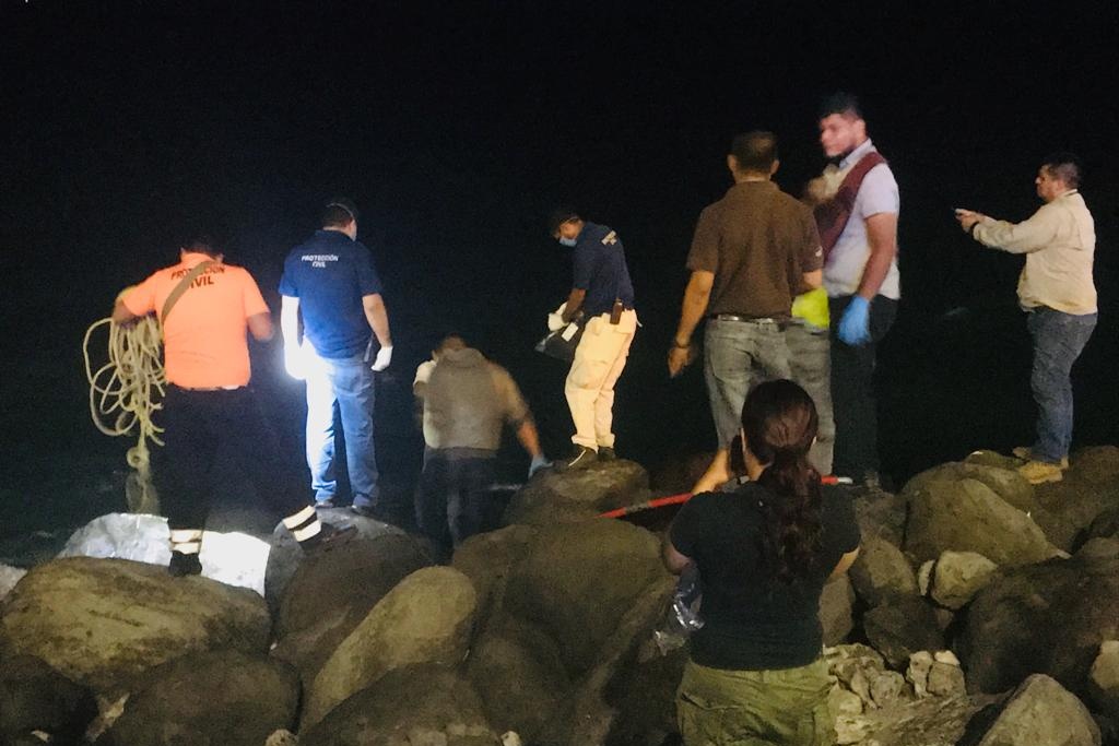 Hallan cuerpo en estado de putrefacción a orilla del mar en Boca del Río, Veracruz (+Fotos y