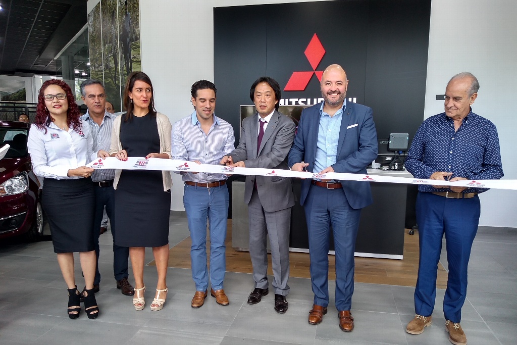 Imagen Inauguran la agencia automotriz Mitsubishi Motors Boca del Río (+fotos)